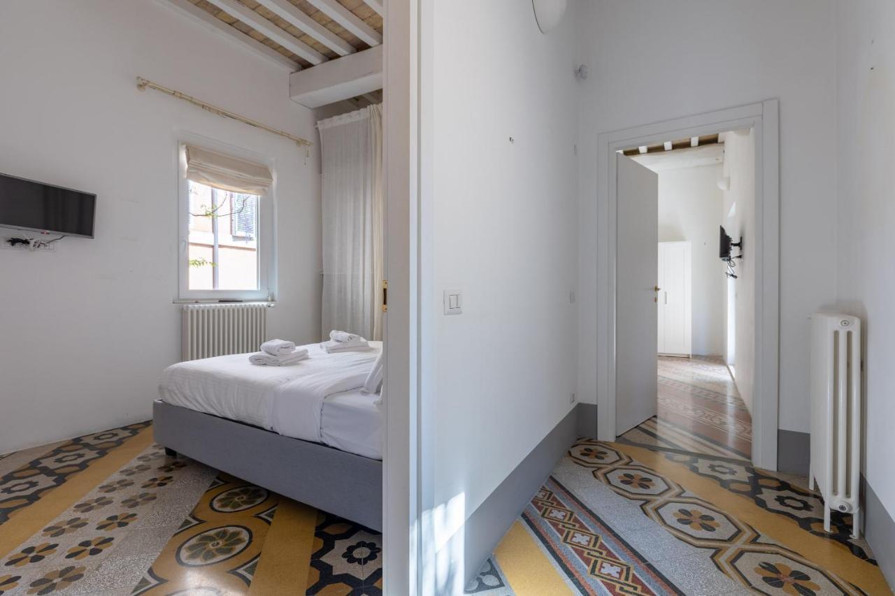 Penthouse on 2 levels Terrace vicolo del Bologna 39