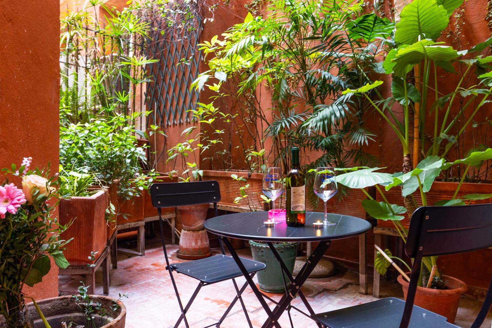 Appartamento Premium con 2 Camere da Letto e Balcone